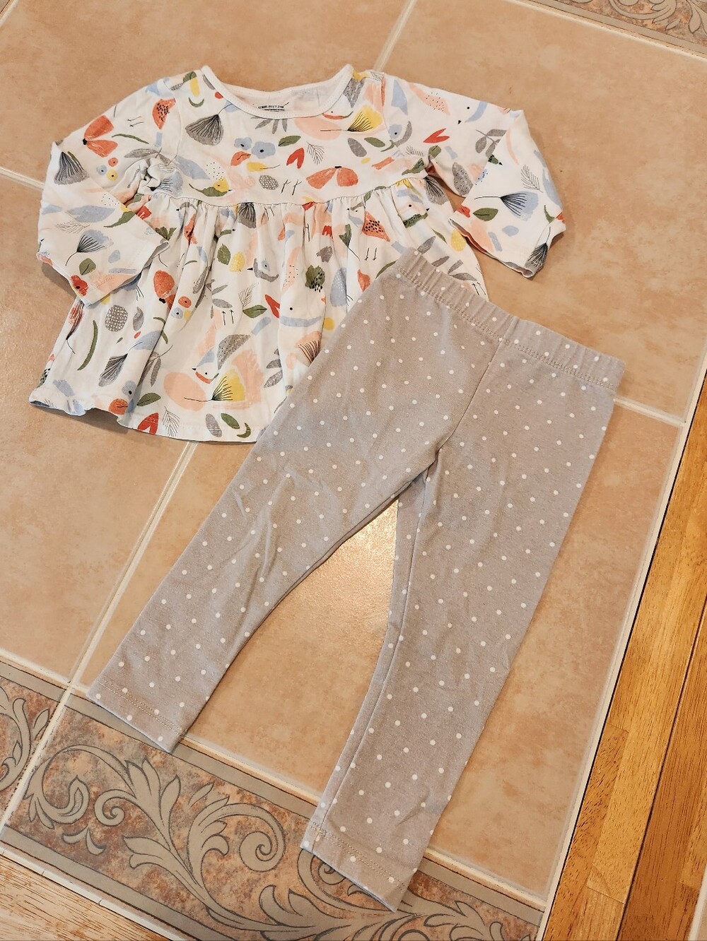 12 Months Girls Leggings And top Outfit